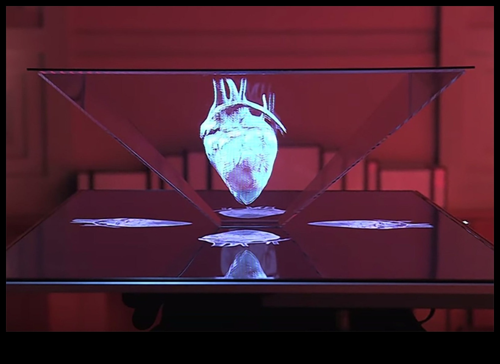 Televīzijas nākotne: hologrāfiskā displeja tehnoloģijas izpēte